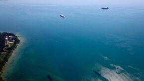 Bodensee mit Insel Mainau und Zeppelin | © Achim Mende