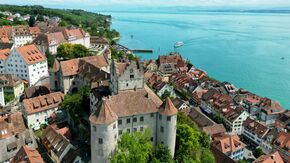 Aussicht auf die Burg Meersburg und den Bodensee