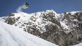 Pizolbahnen Bad Ragaz-Wangs: Snowboarder in der Nähe vom Bodensee