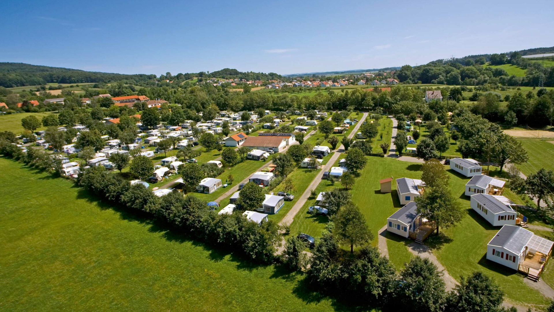 hundezaun camping Mobiler Steckzaun 20m  Flexibel, stabil & blitzschnell montiert   pandaloo.ch