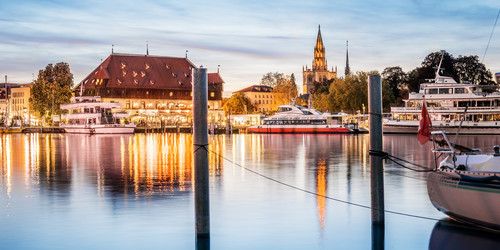 Konstanz: city ​​silhouette with the council of Constance and the Katamaran | © ©Dagmar Schwelle - MTK