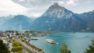 Gotthard Panorama Express in Flüelen, Zentralschweiz | © STS