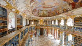 Sala della biblioteca nel monastero di Wiblingen | © Oberschwäbische Barockstraße