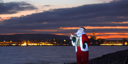 Weihnachtsmann in Konstanz am Bodensee  | © Achim Mende