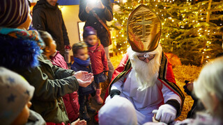 Father Christmas in the Advent Village | © TSR GmbH/Kuhnle+Knödler